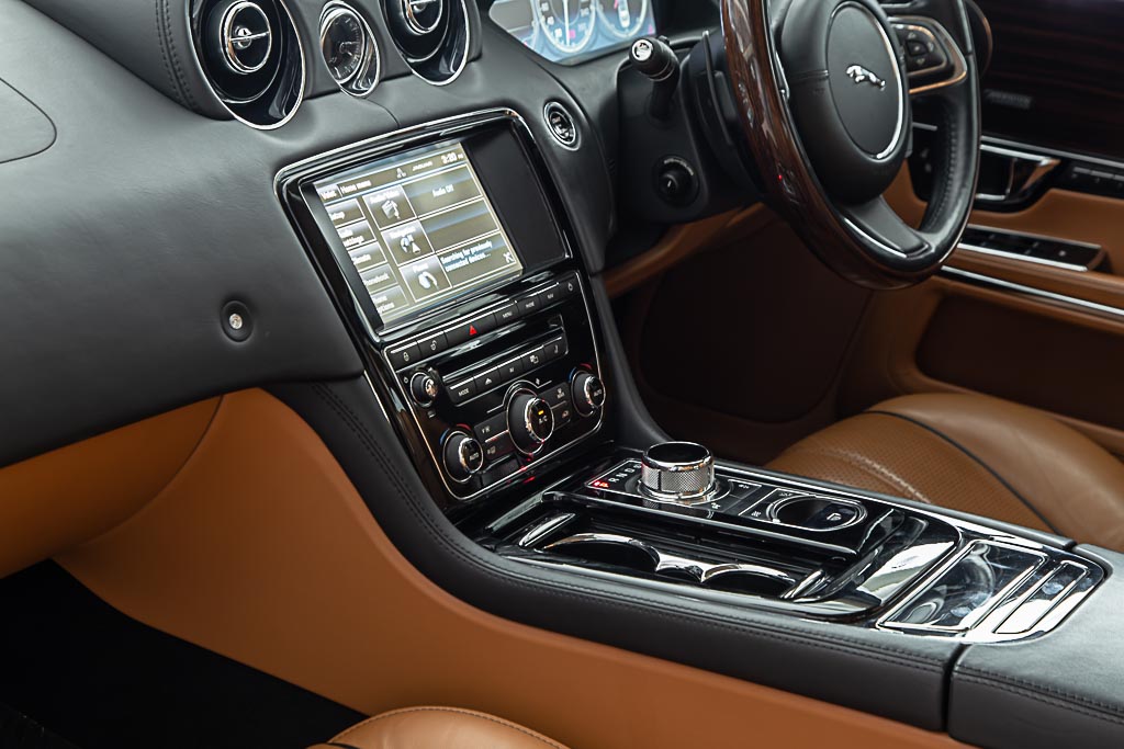 JAGUAR XJL PORTFOLIO