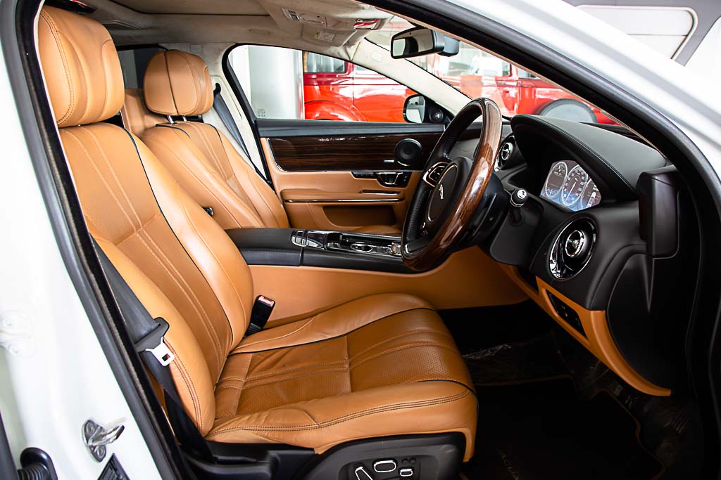 JAGUAR XJL PORTFOLIO