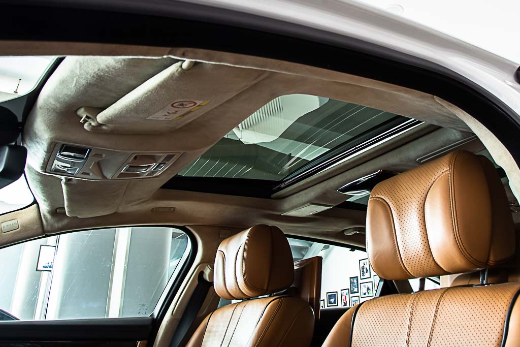 JAGUAR XJL PORTFOLIO