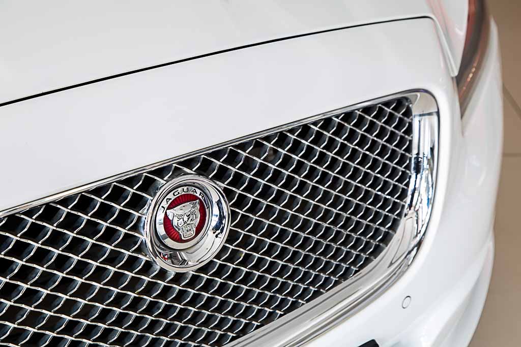JAGUAR XJL PORTFOLIO