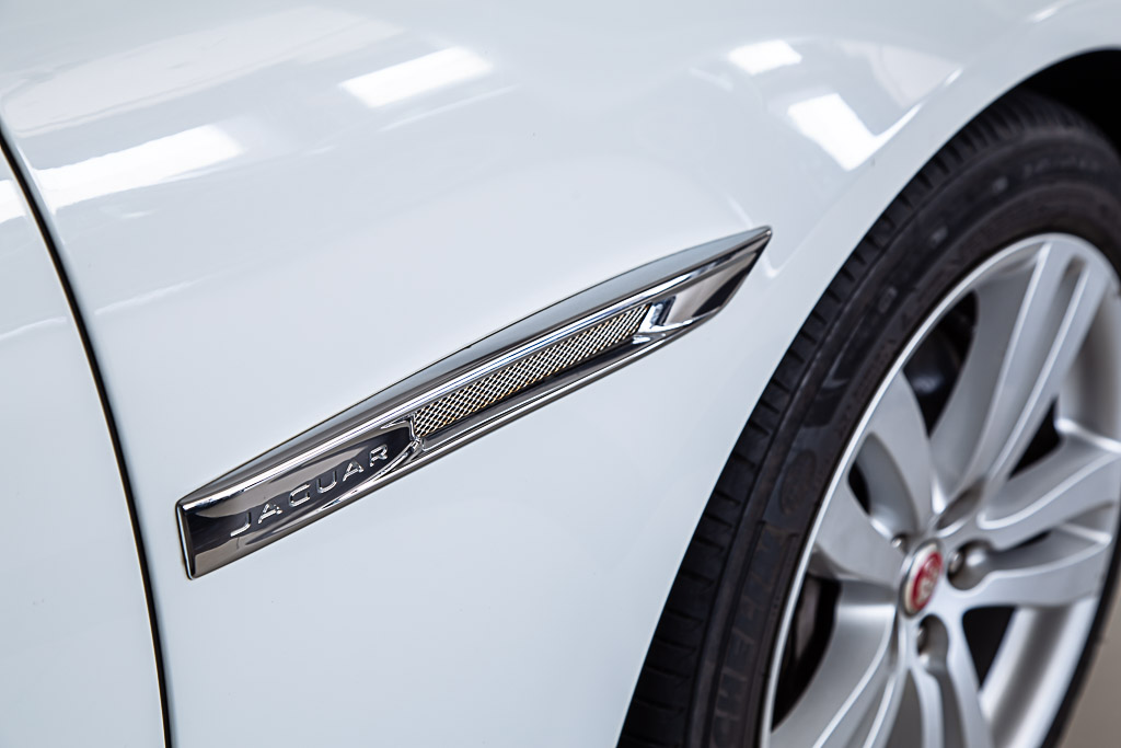 JAGUAR XJL PORTFOLIO