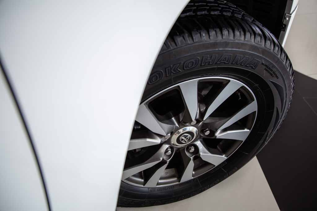 Toyota Land Cruiser LC200