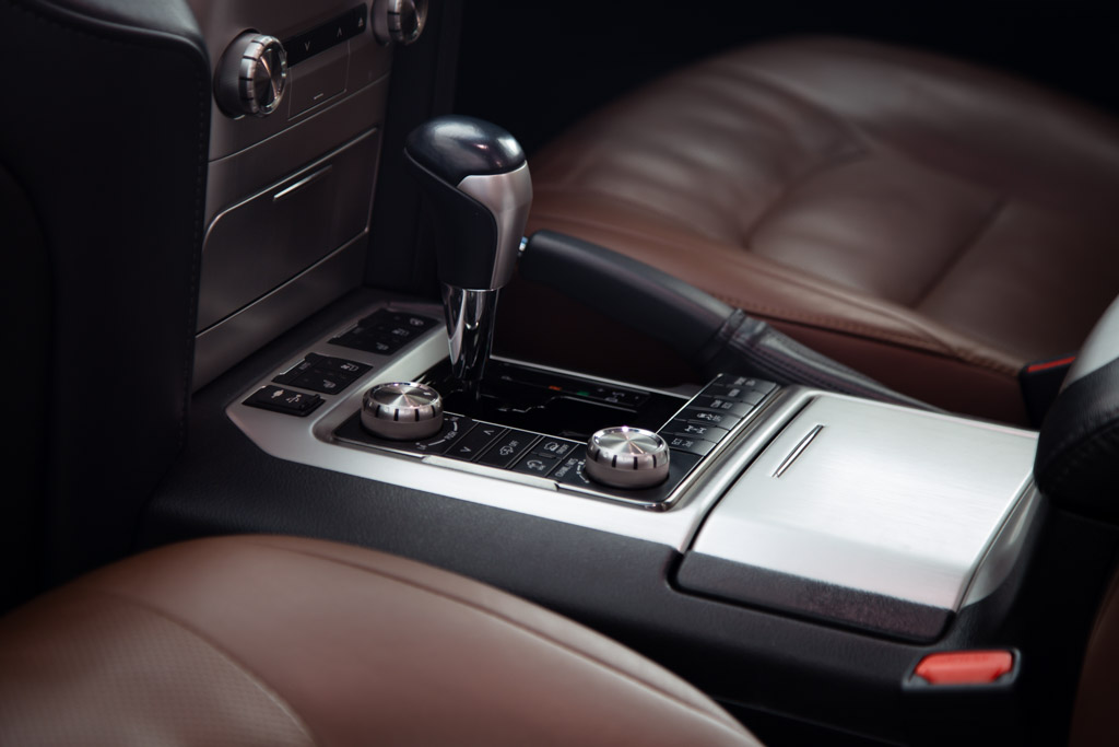 Toyota Land Cruiser LC200