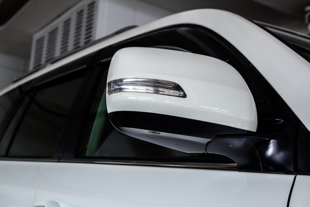 Toyota Land Cruiser LC200