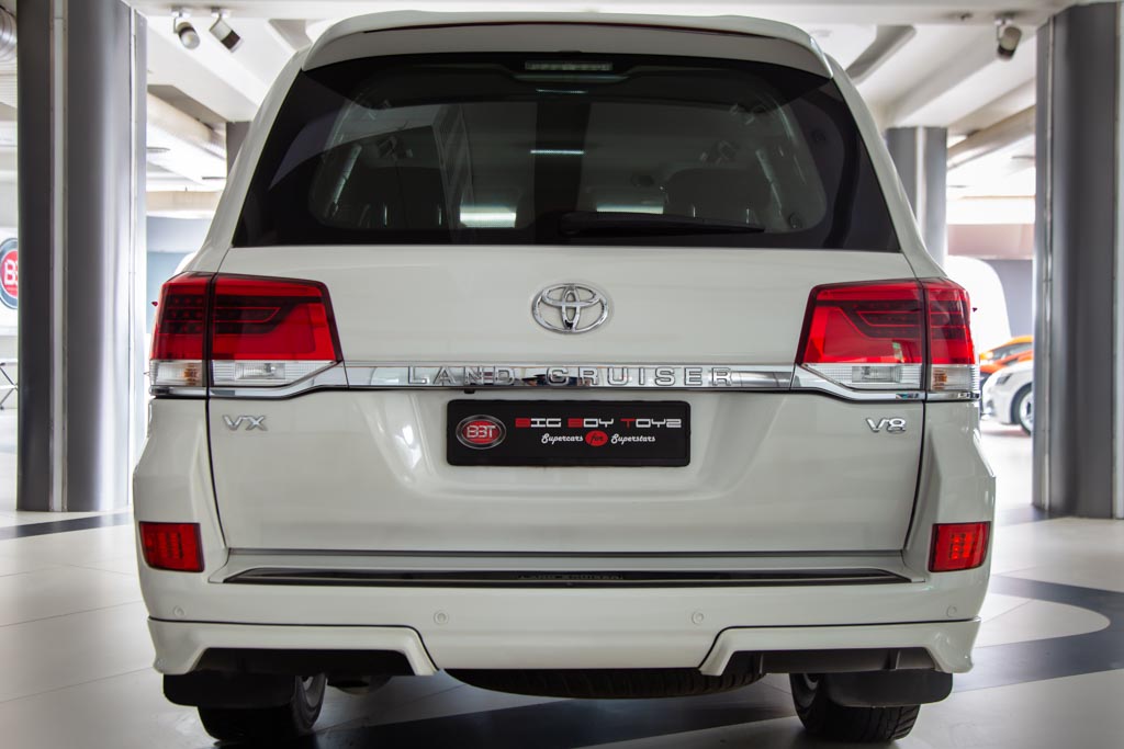 Toyota Land Cruiser LC200