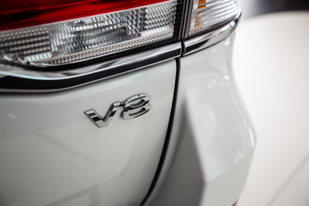 Toyota Land Cruiser LC200