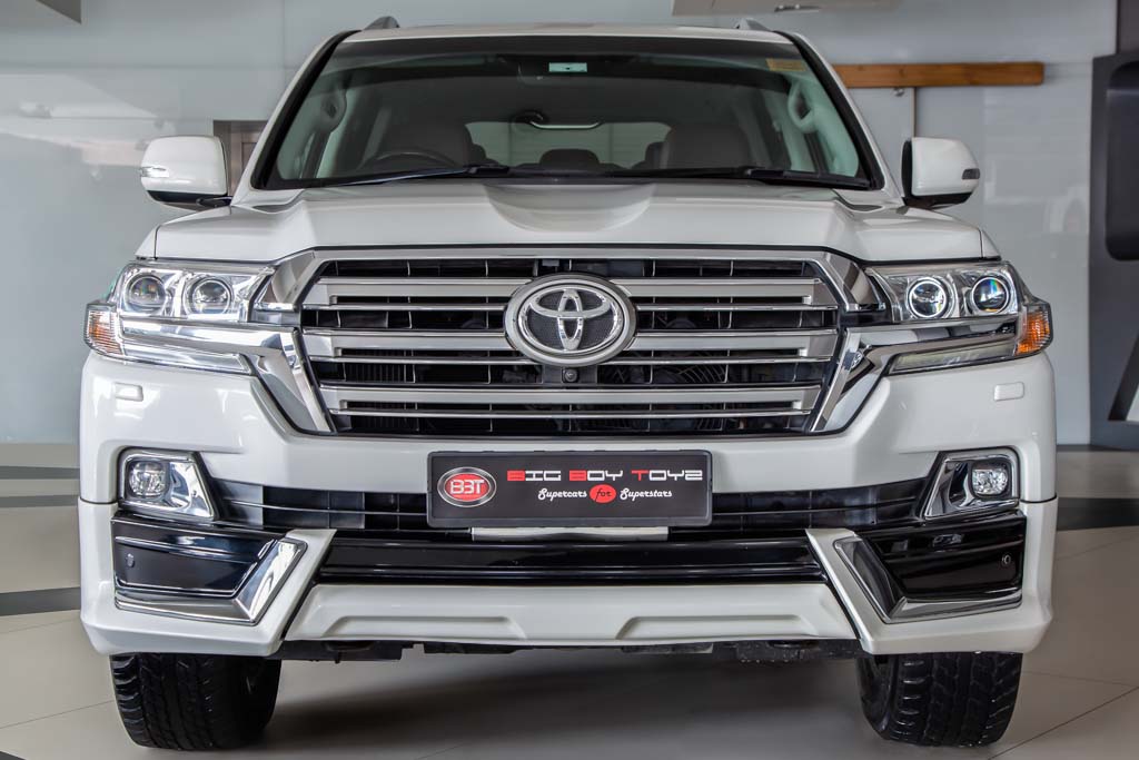 Toyota Land Cruiser LC200