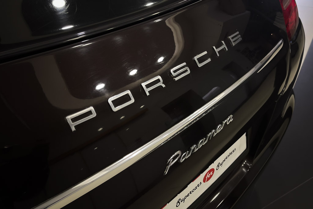 PORSCHE PANAMERA