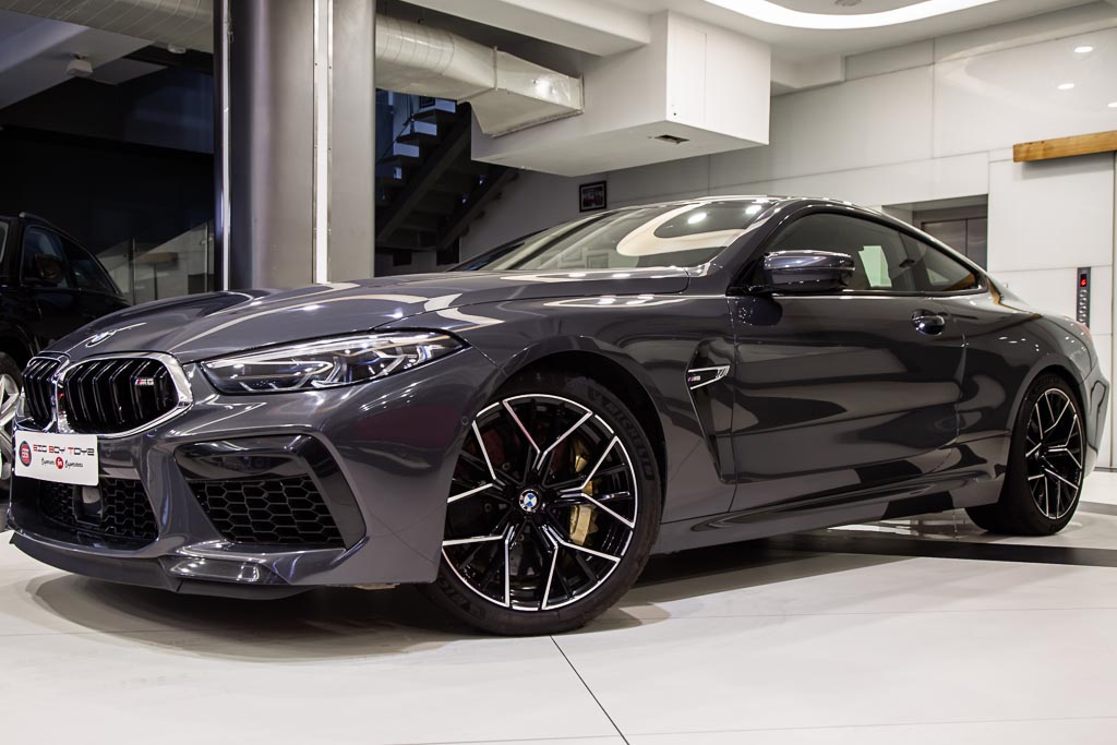 BMW M8 coupe 