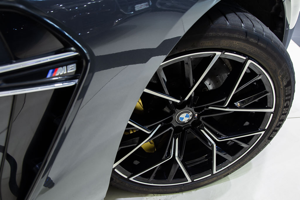 BMW M8 coupe 