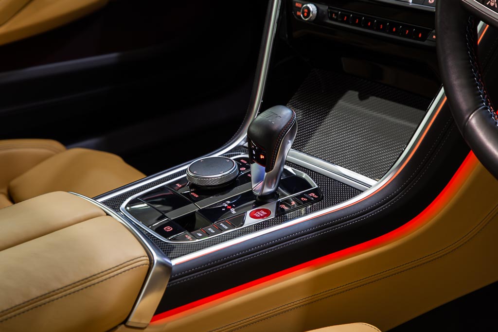 BMW M8 coupe 