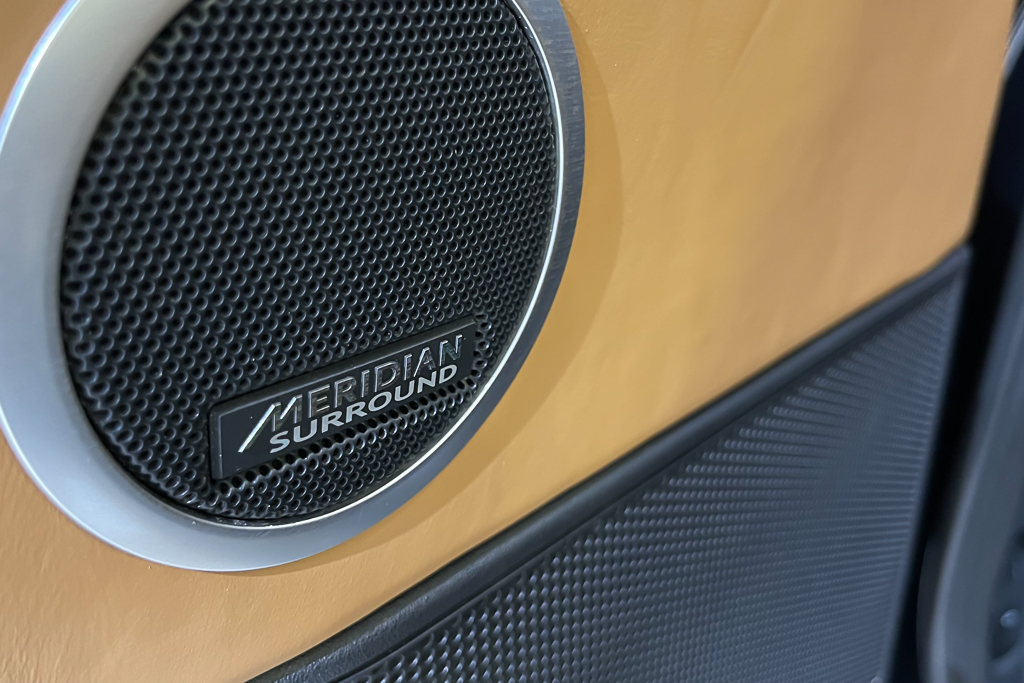 Land Rover Discovery First Edition