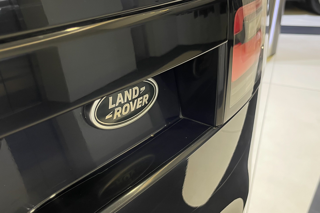 Land Rover Discovery First Edition