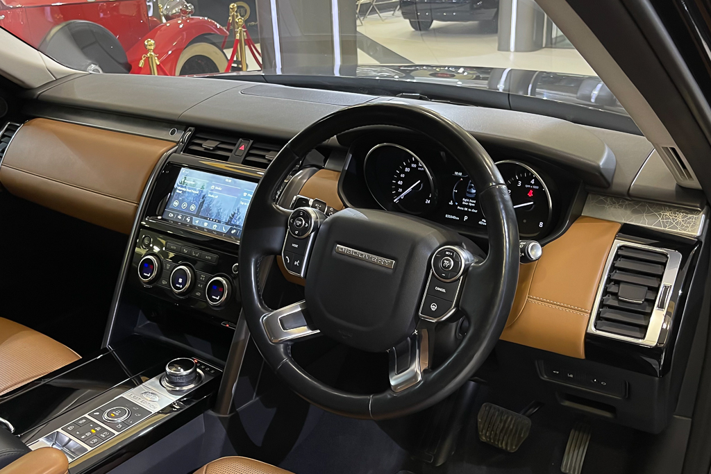 Land Rover Discovery First Edition