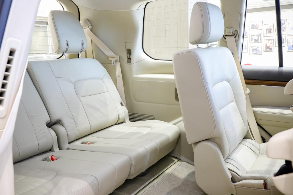 TOYOTA LAND CRUISER LC200 VX