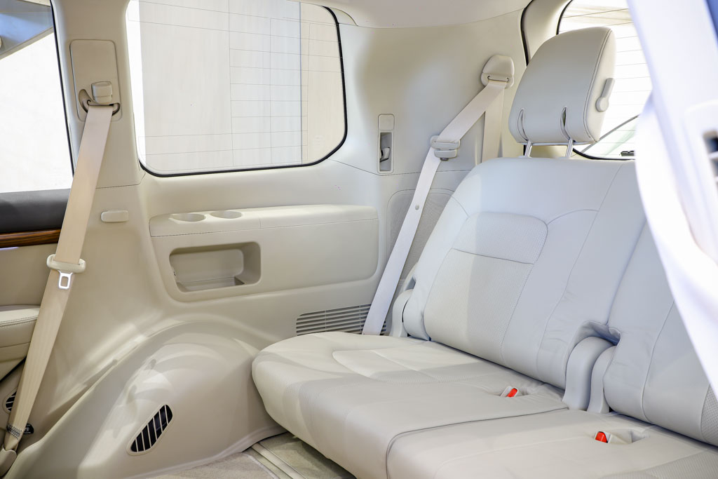 TOYOTA LAND CRUISER LC200 VX