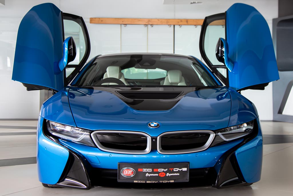 BMW i8