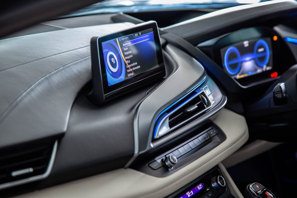 BMW i8
