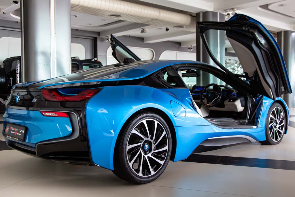 BMW i8