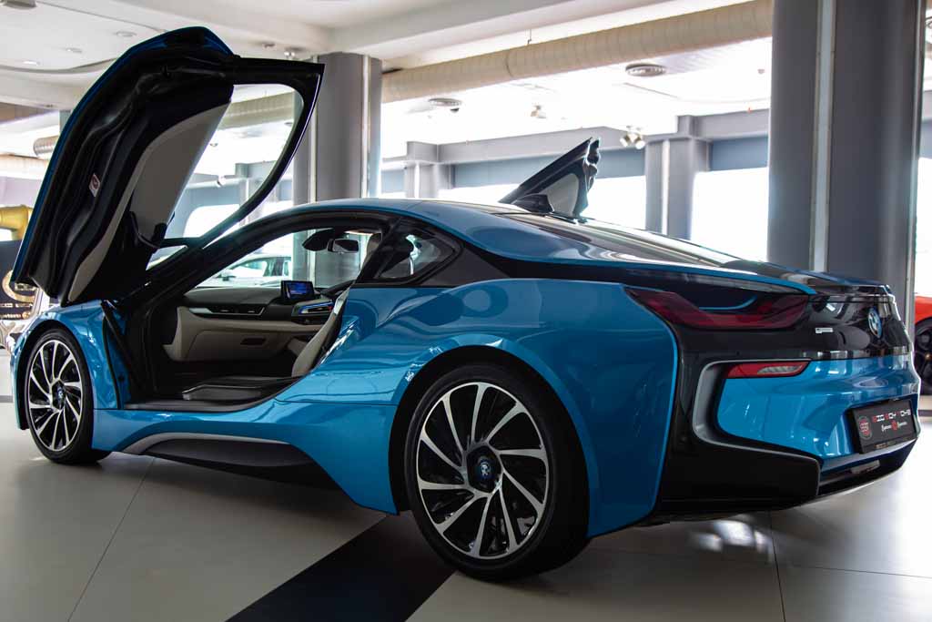 BMW i8
