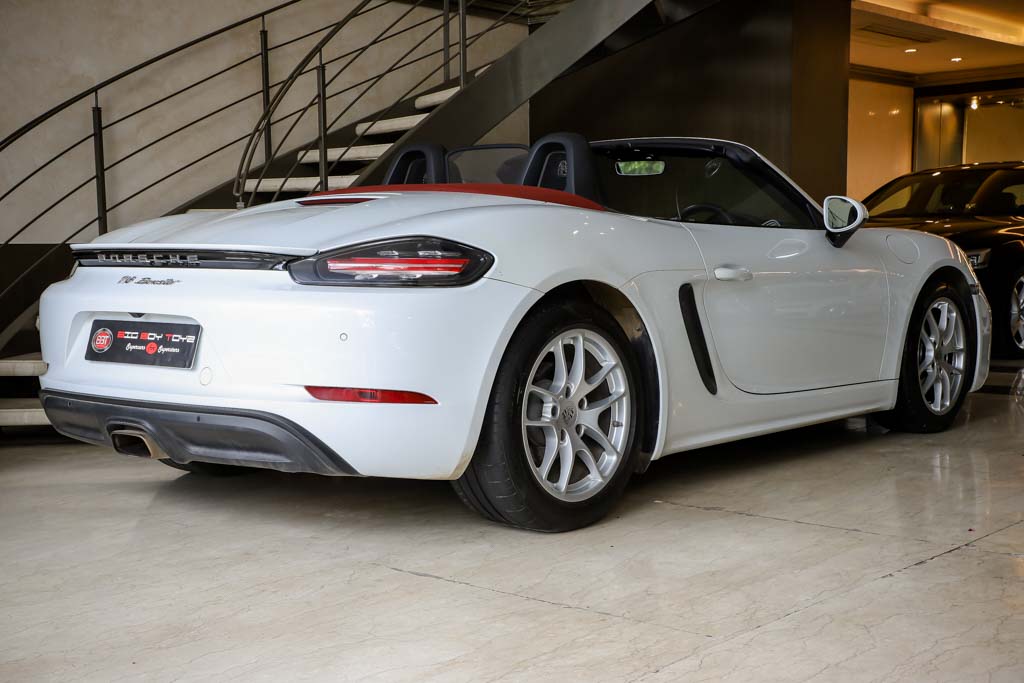 PORSCHE 718 BOXSTER