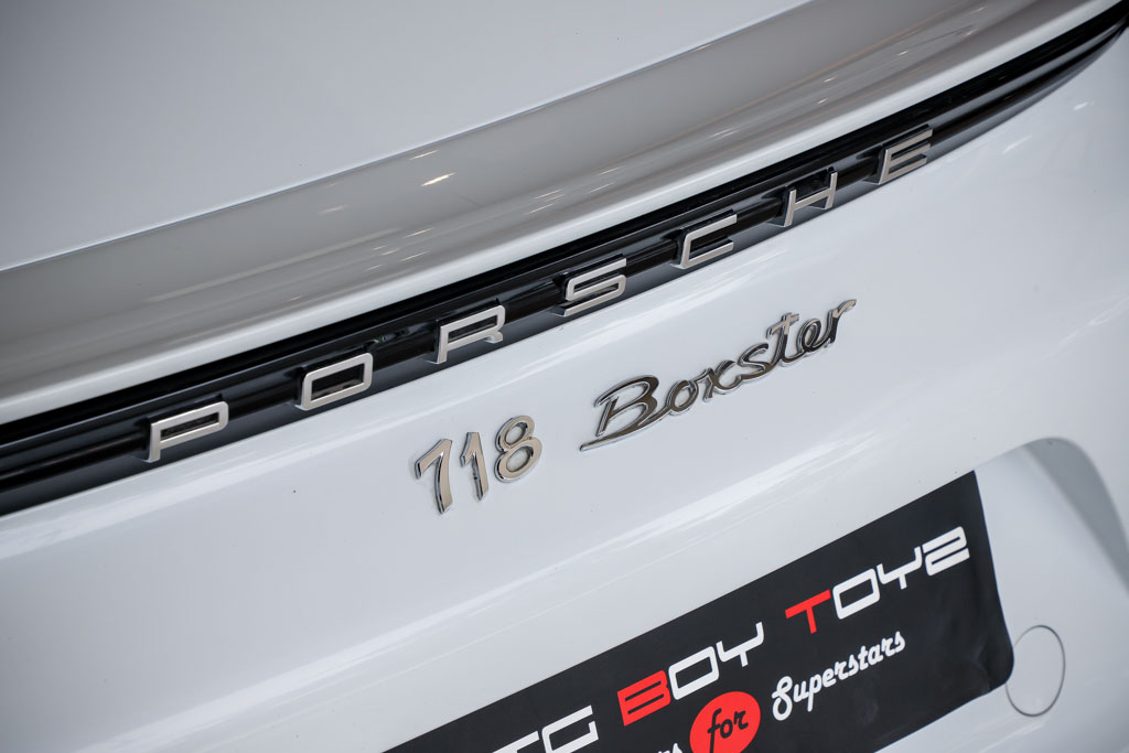 PORSCHE 718 BOXSTER