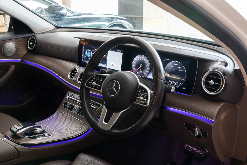 MERCEDES BENZ E220D Exclusive 