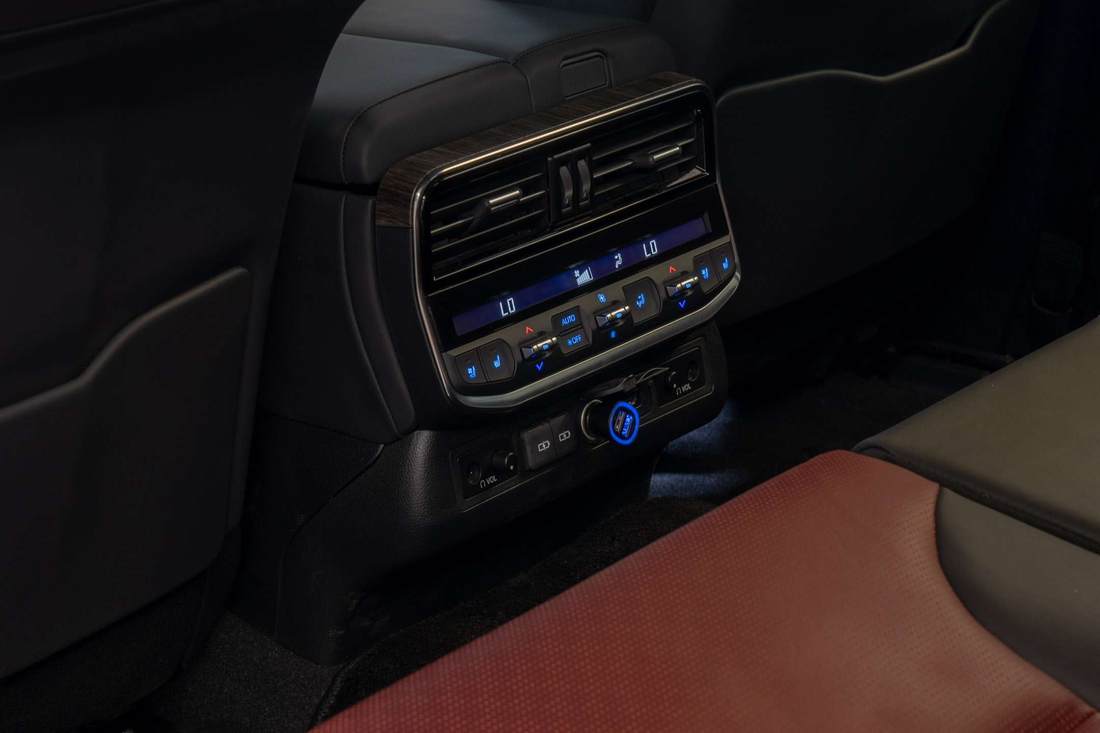 TOYOTA Land Cruiser LC 300 ZX