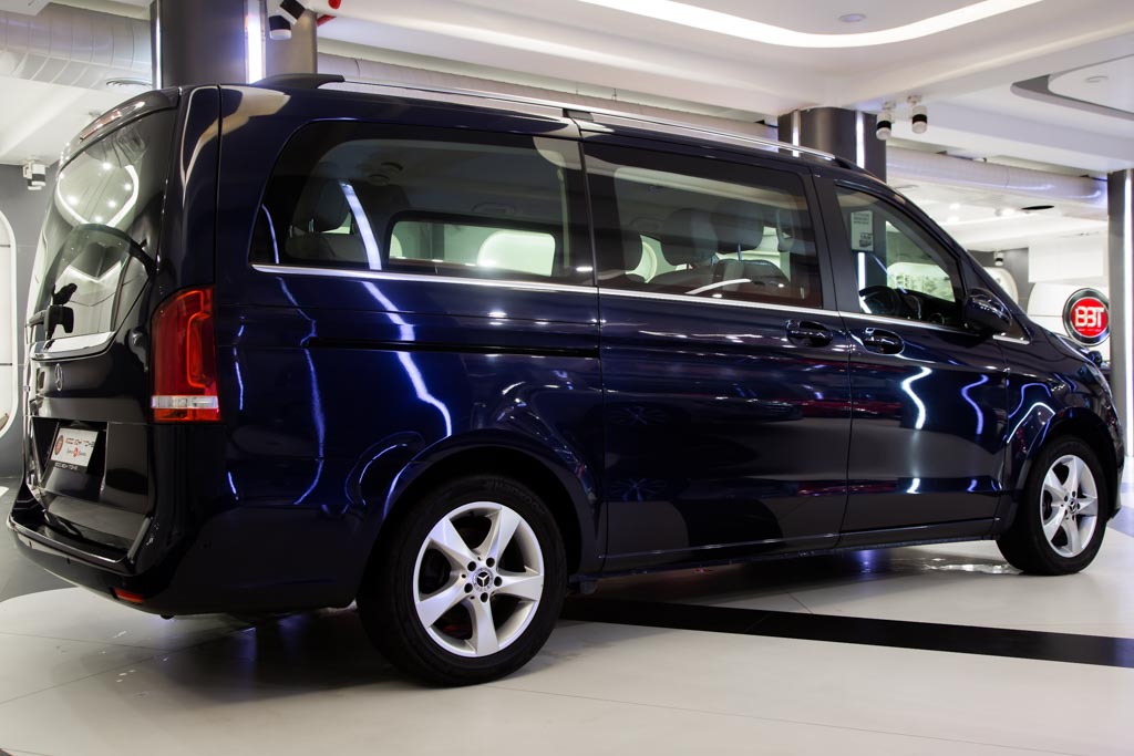 MERCEDES-BENZ V220D LWB EXCLUSIVE
