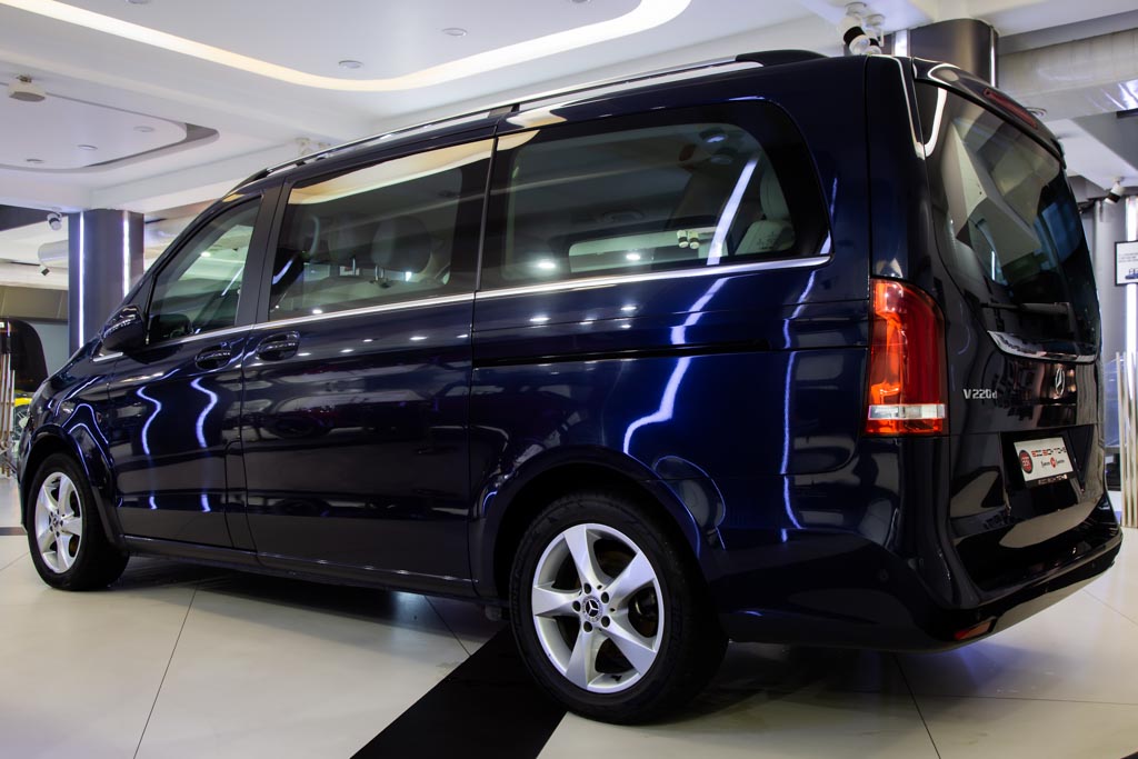 MERCEDES-BENZ V220D LWB EXCLUSIVE