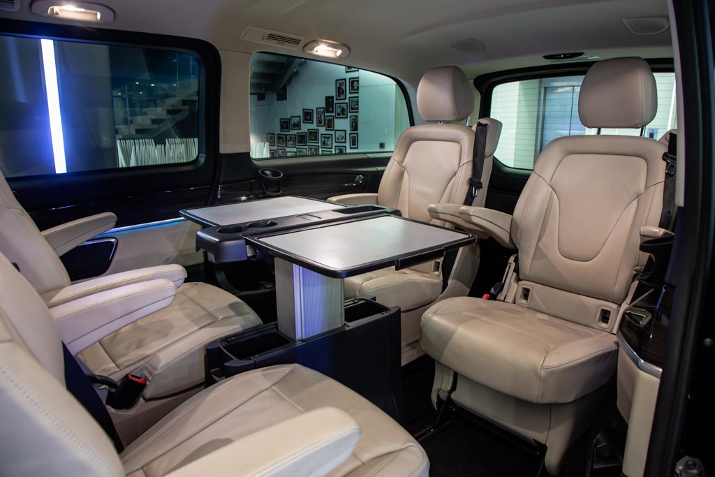 MERCEDES-BENZ V220D LWB EXCLUSIVE