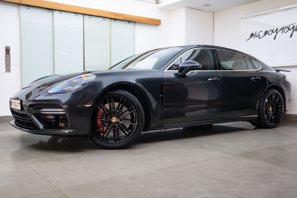 Porsche Panamera Turbo Executive