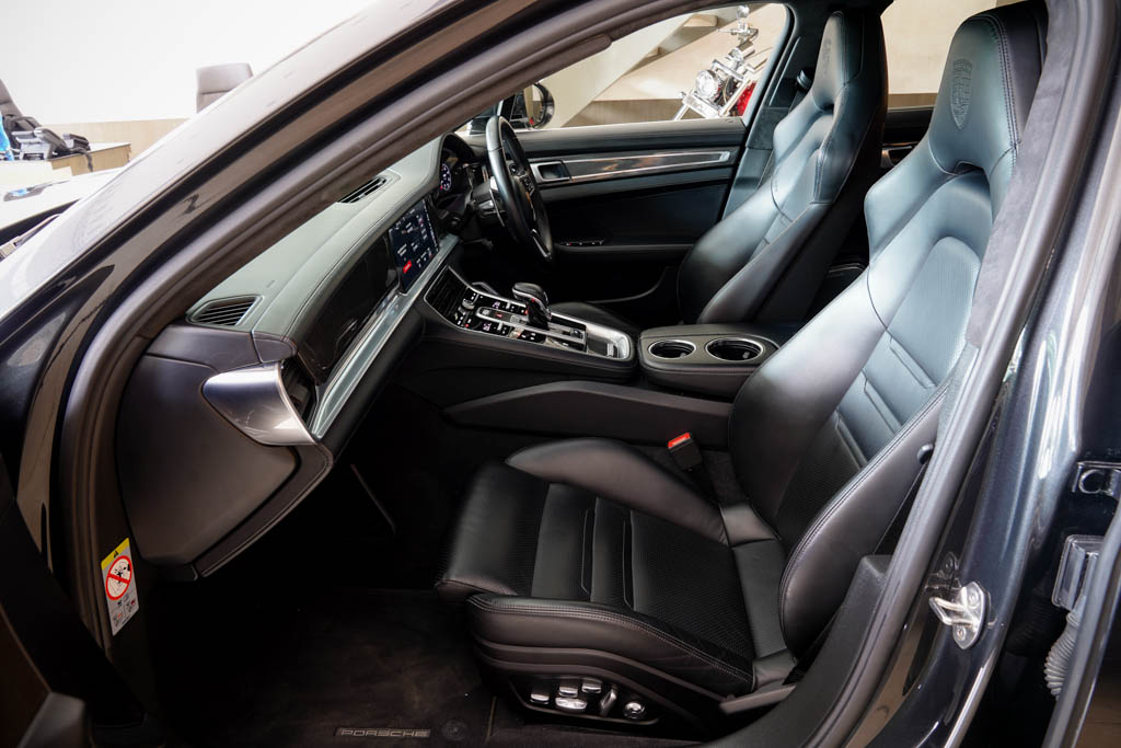 Porsche Panamera Turbo