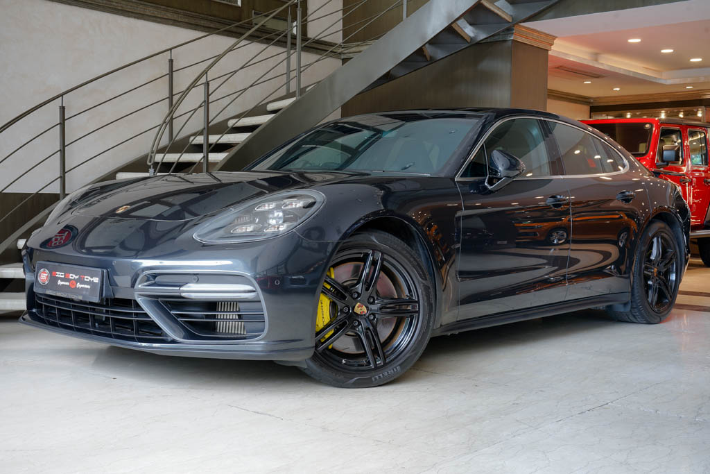 Porsche Panamera Turbo