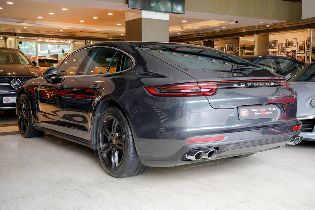 Porsche Panamera Turbo