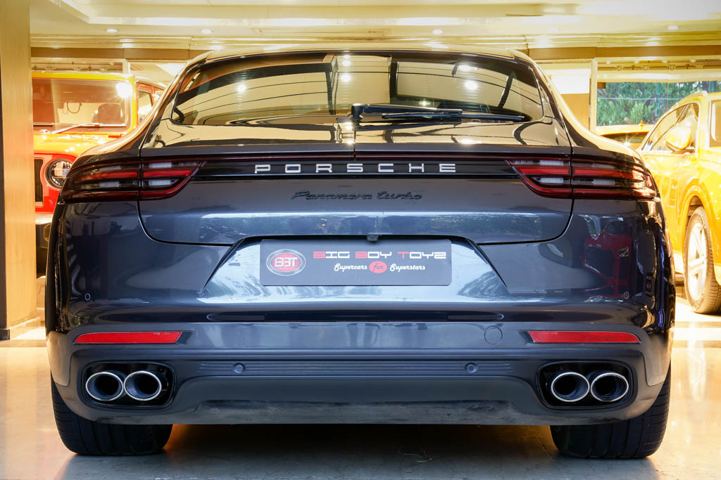 Porsche Panamera Turbo
