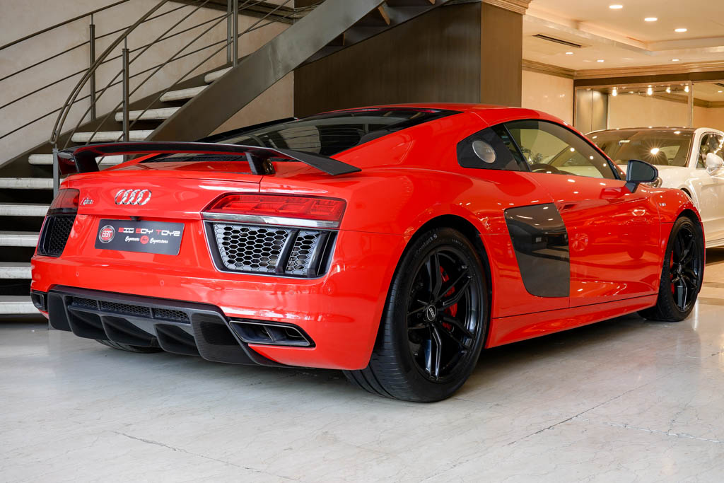 Audi R8 V10 Plus