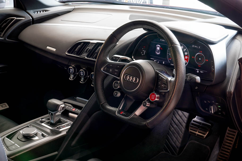 Audi R8 V10 Plus
