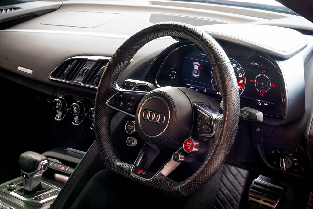 Audi R8 V10 Plus