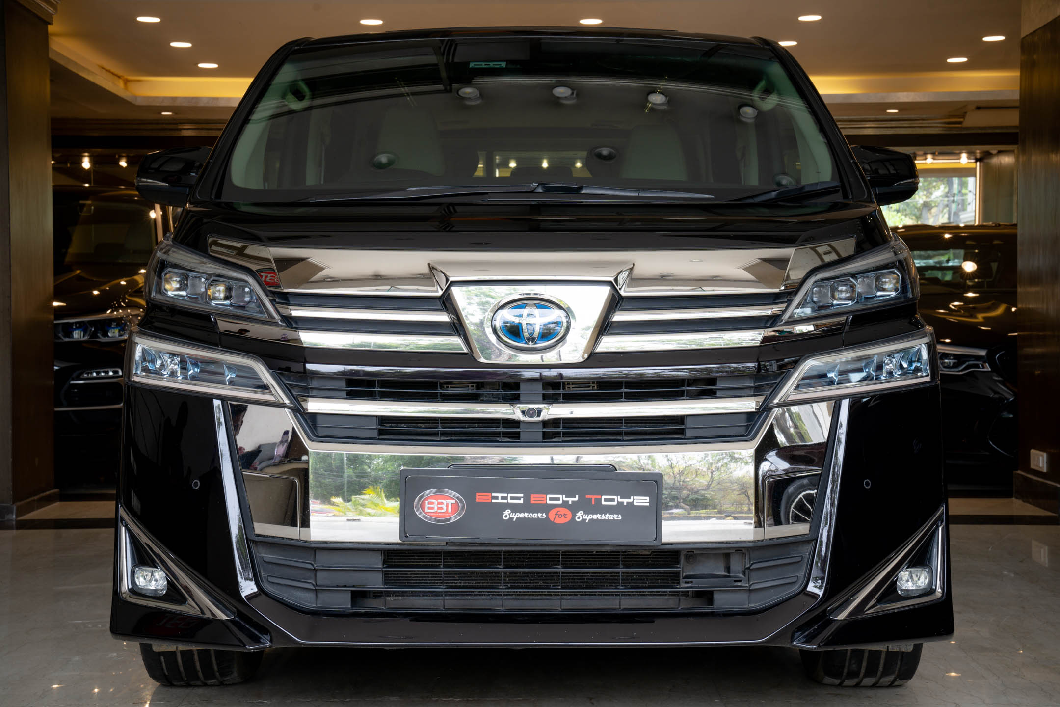 Toyota Vellfire Hybrid