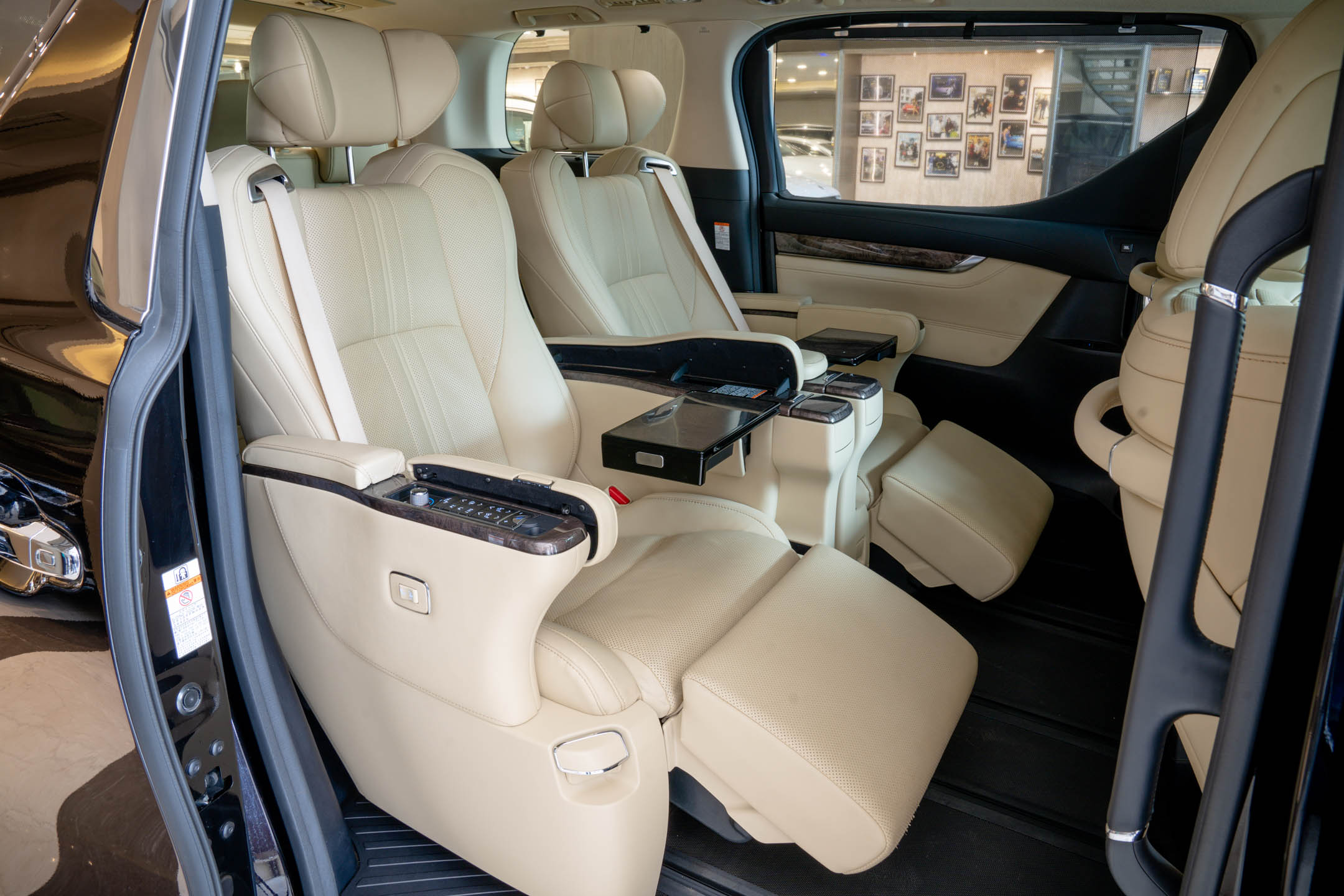 Toyota Vellfire Hybrid