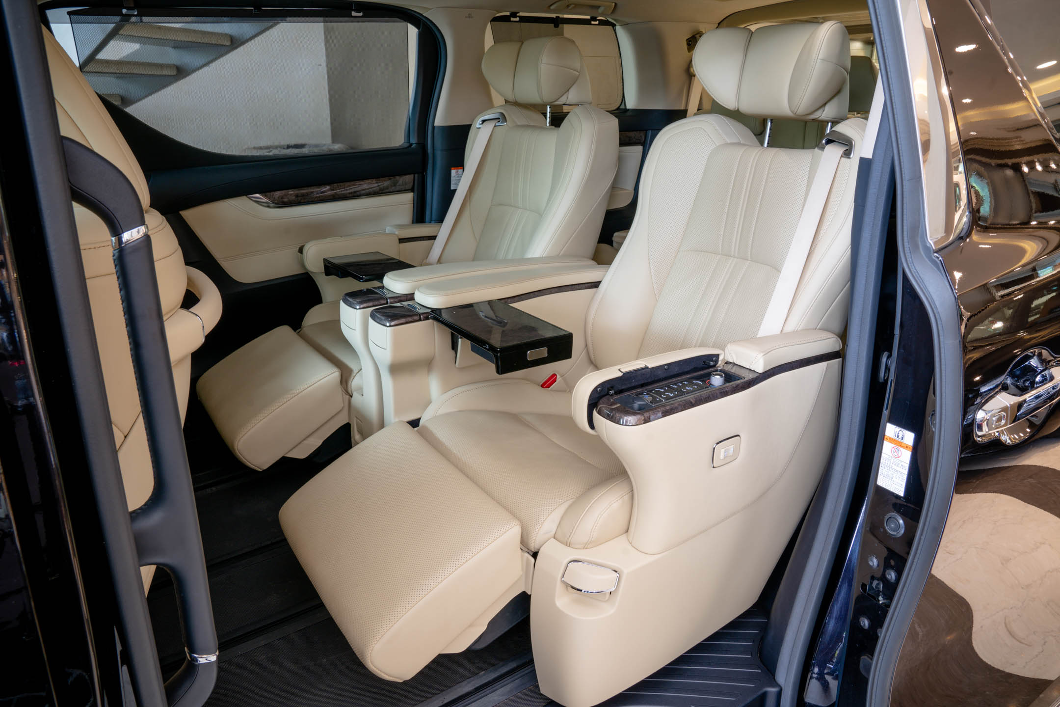 Toyota Vellfire Hybrid