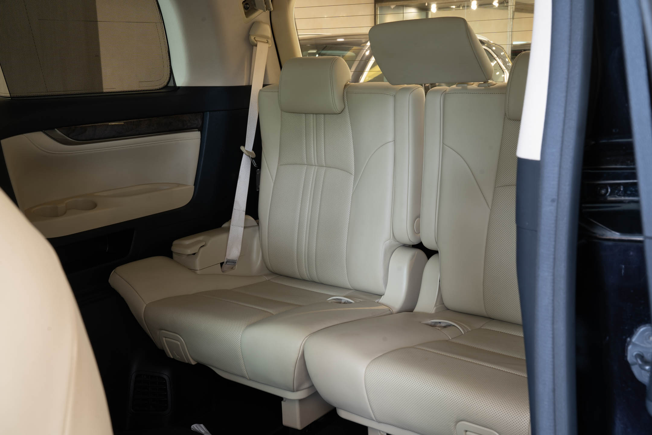 Toyota Vellfire Hybrid