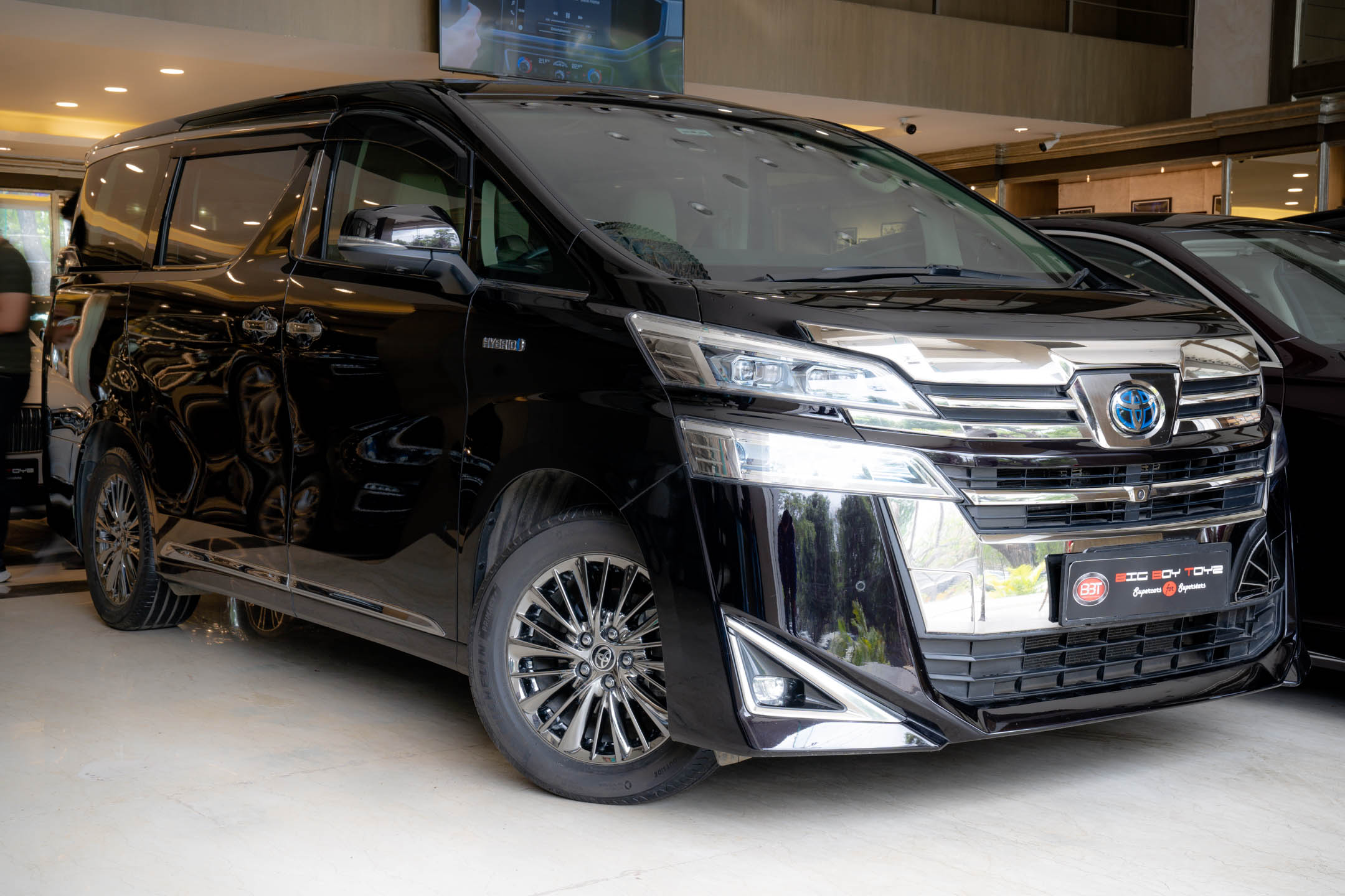 Toyota Vellfire Hybrid