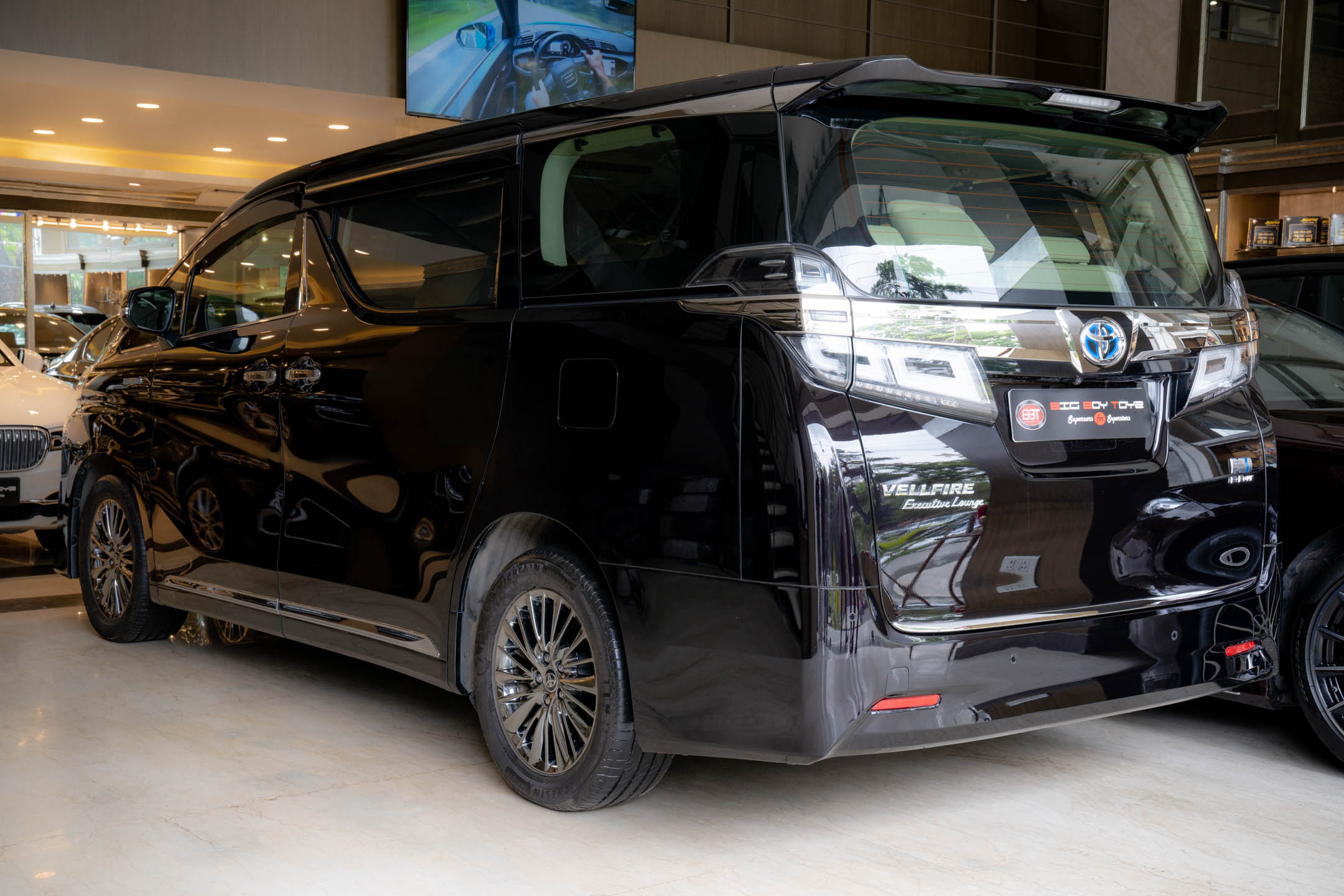 Toyota Vellfire Hybrid