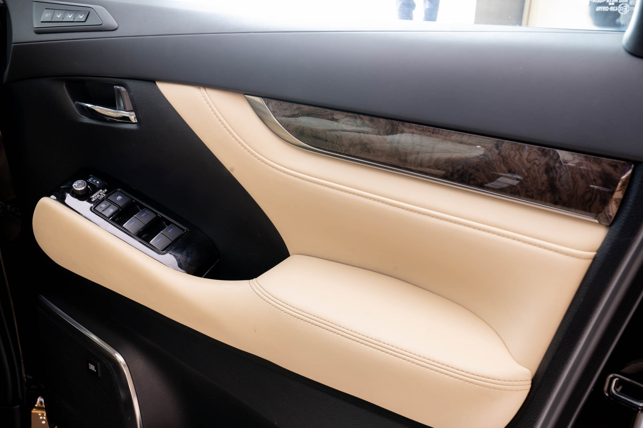 Toyota Vellfire Hybrid