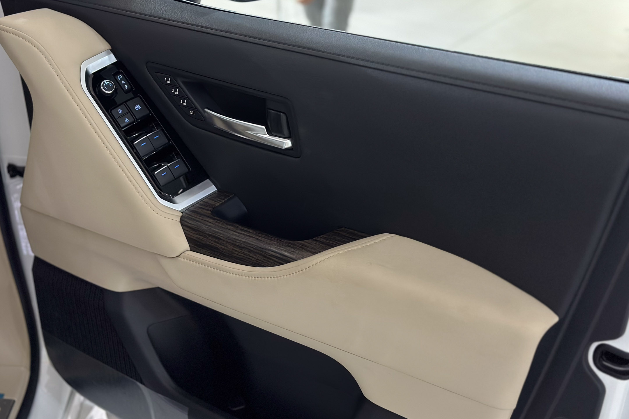 Toyota Land Cruiser LC 300