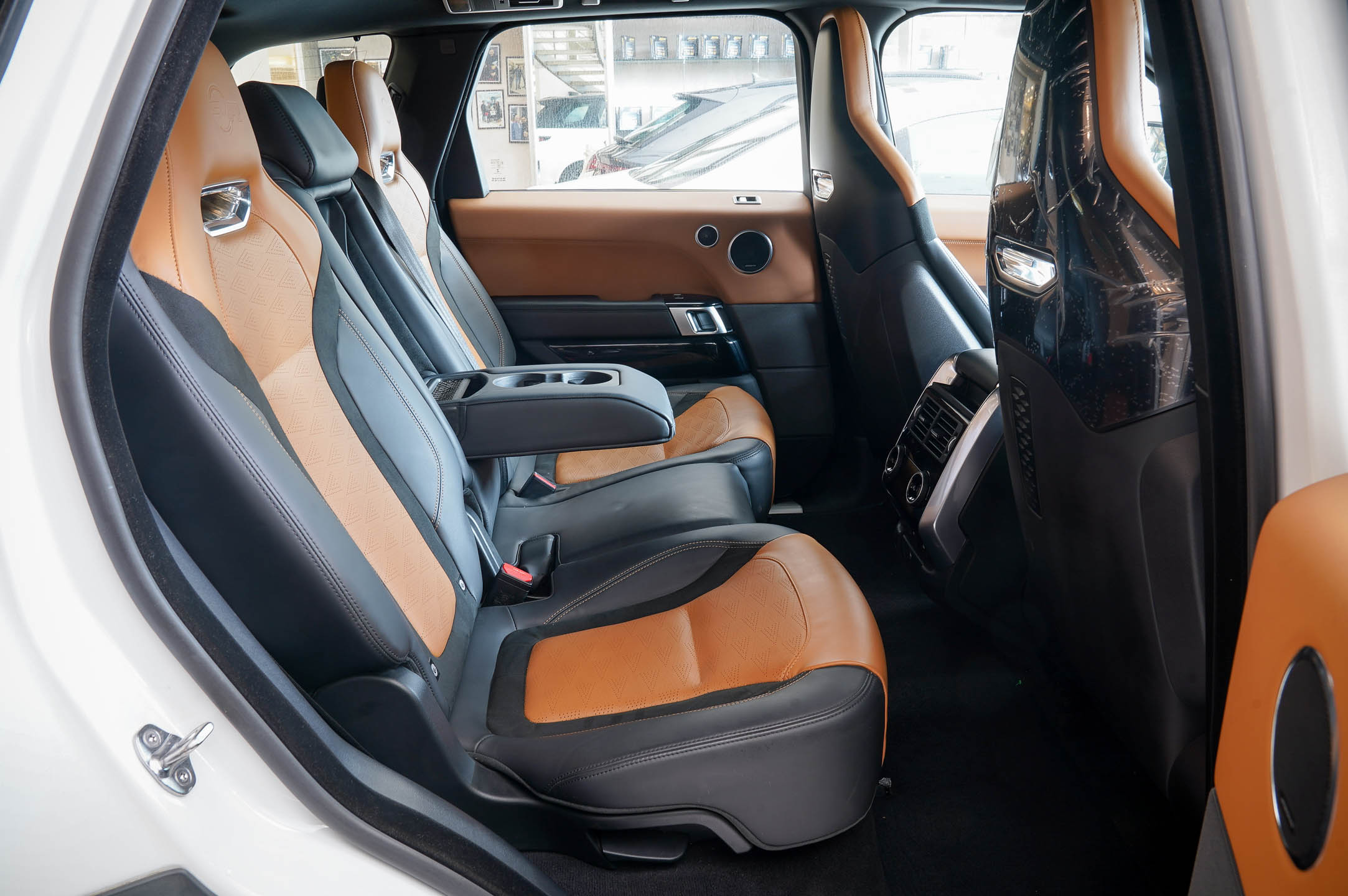 Land Rover Range Rover Sport SVR