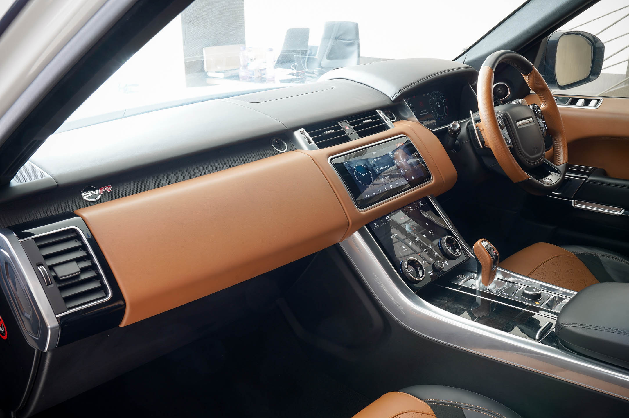 Land Rover Range Rover Sport SVR
