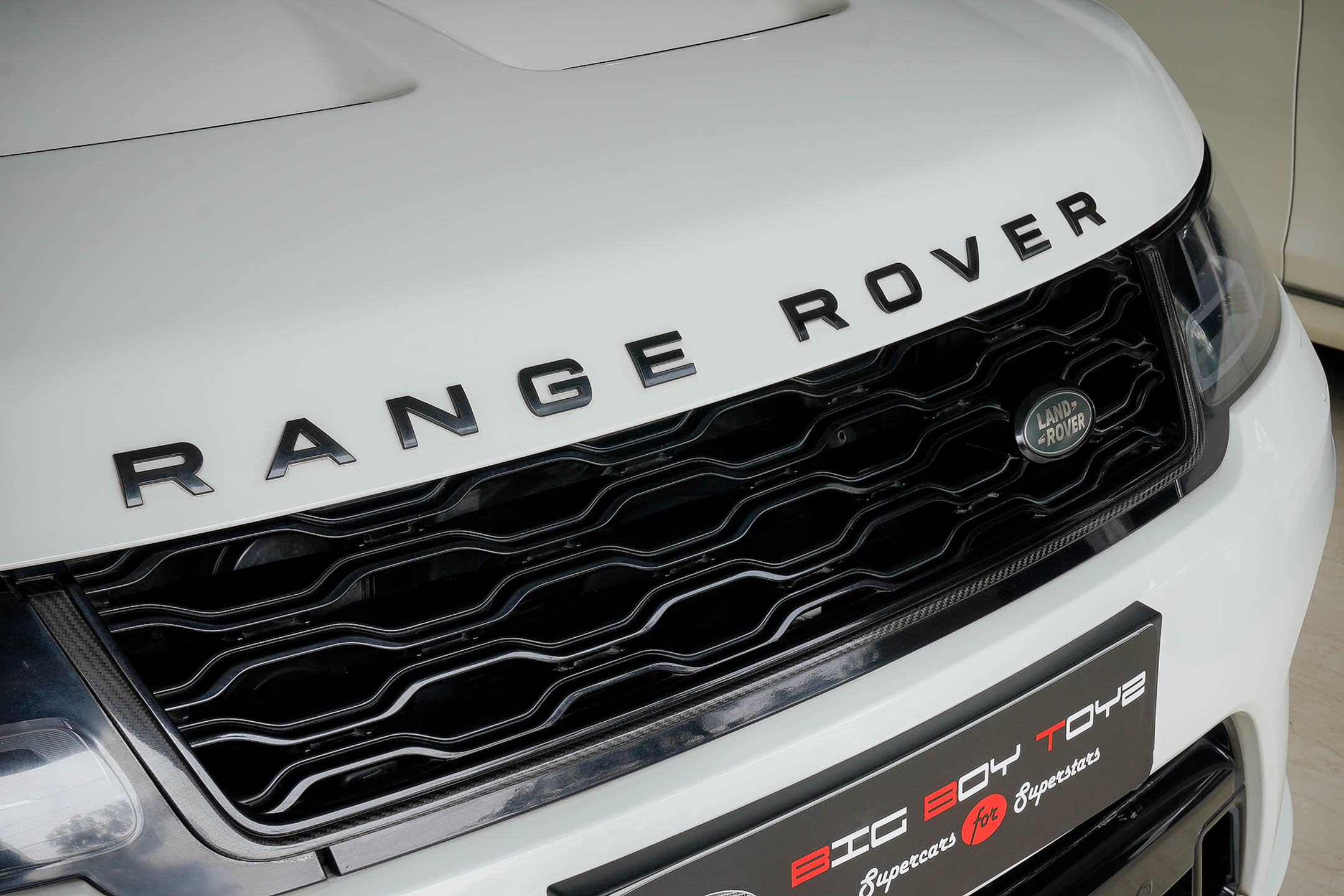 Land Rover Range Rover Sport SVR